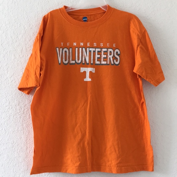 Other - Men TENNESSEE Shirt size L